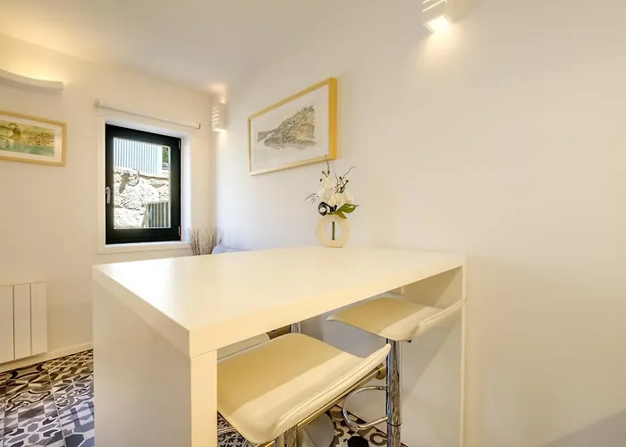 Διαμέρισμα Cozy Downtown House