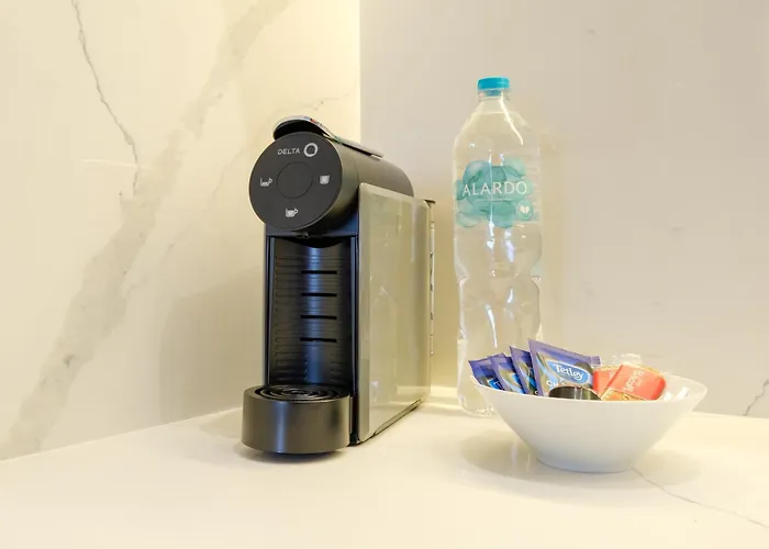 Cozy Downtown House Daire