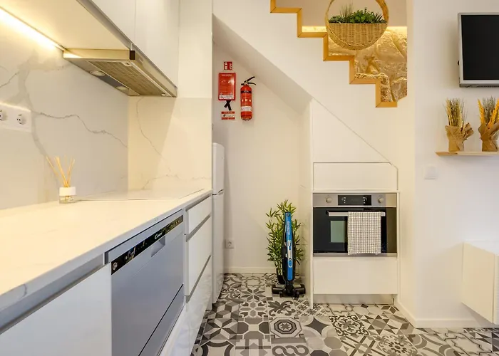 Cozy Downtown House *