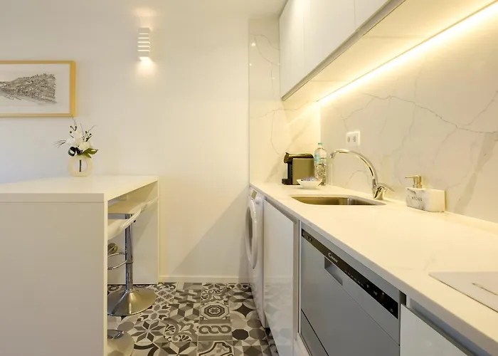 Cozy Downtown House *