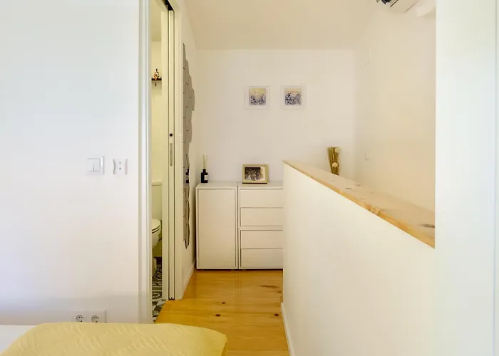 Cozy Downtown House شقة بورتو