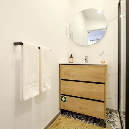 Cozy Downtown House *