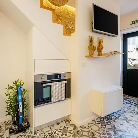 Cozy Downtown House Appartamento Oporto