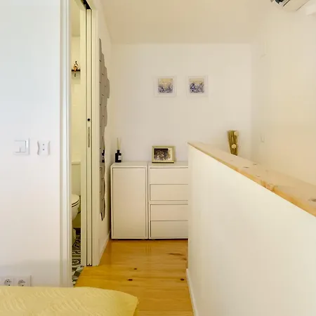 Cozy Downtown House Appartamento Oporto